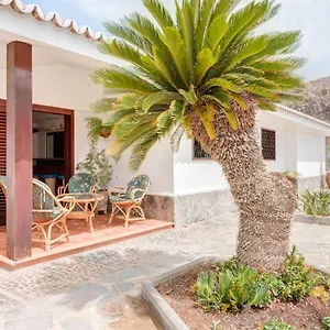  Chalet Amplio Chalet En Con Jardin Y Vista Al Mar Spanien