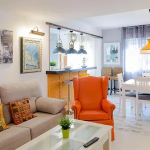 Mezquita Apart. With Free Parking Apartment